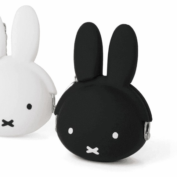 🆕 Small Miffy Keychain Pouch (Black) - Picture 2 of 9